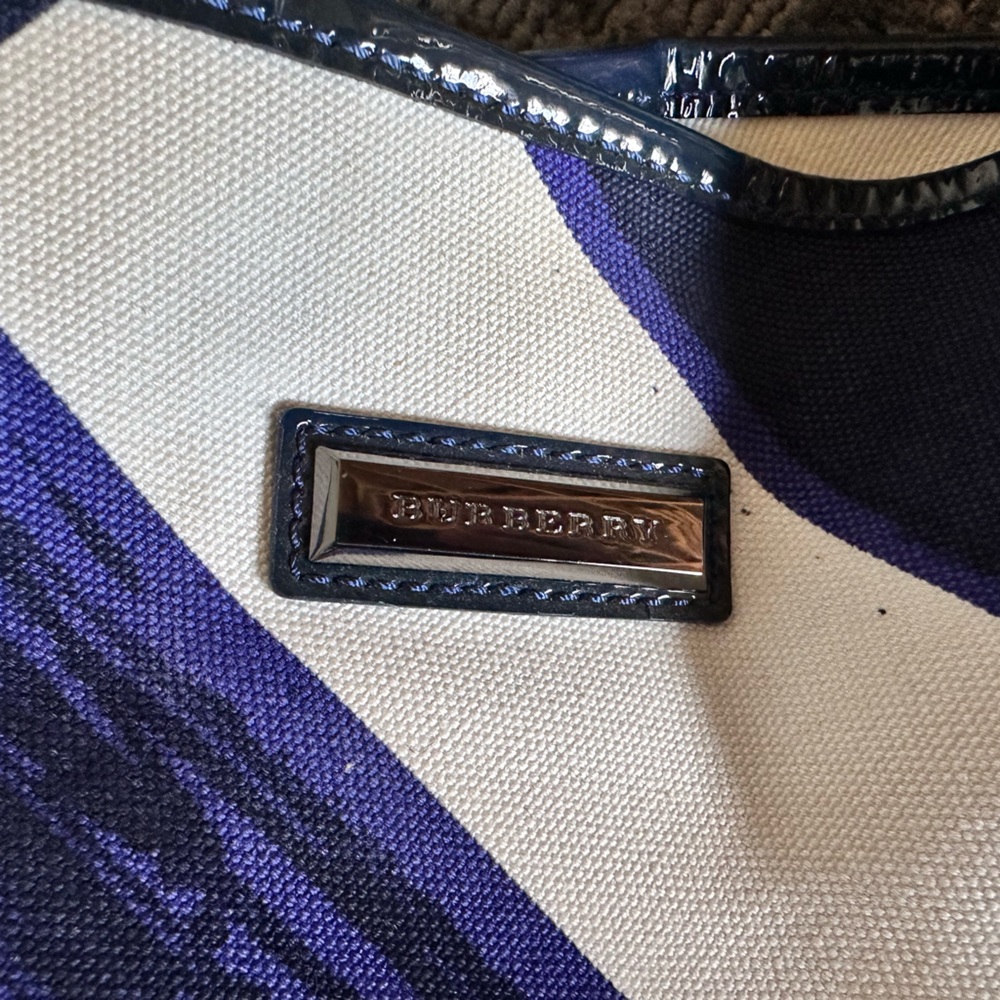 Burberry Blue and White Artistic Tote - Picture 2 of 11